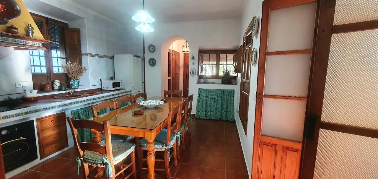 Huerta Carrion, Finca En El Pedroso